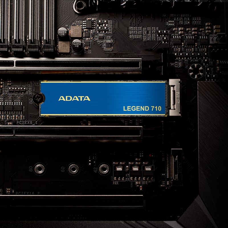 Disque Dur SSD Interne ADATA Legend 710 - 256 Go M.2 - 2400Mo/s - NVMe (ALEG-710-256GCS)